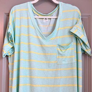 New Women's Plus Size Short Sleeve Pocket Tee - Size 2XL